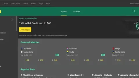 中甲教练被裁判扇耳光后晕倒，紧急送医救治